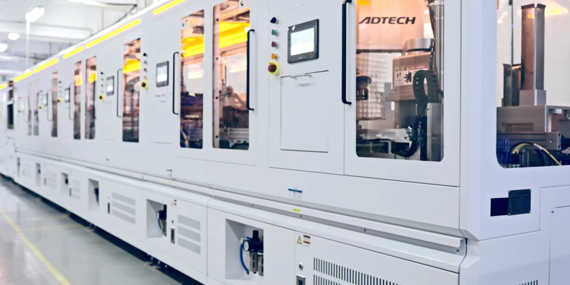 تفتتح Geekvape عصرًا جديدًا من الإنتاج الآلي خالي من الغبار، مُعلنةً بذلك عن بزوغ فجر مرحلة جديدة من التصنيع الذكي والمستدام في القطاع.